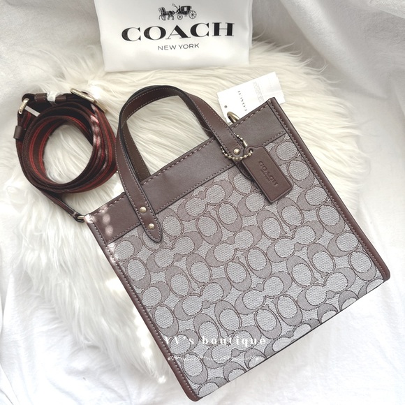 NWT Coach Field Tote 22 In Signature Jacquard Oak Maple Brown C3865 - Picture 5 of 10